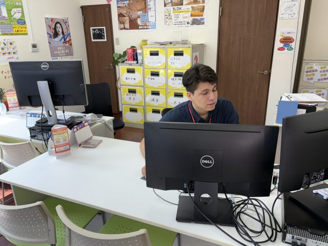 ガセミ　ファラハッド